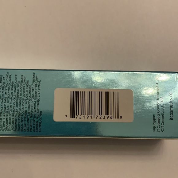 It Cosmetics CC+ Cream Oil-Free Matte with SPF 40 Full-size Medium - Picture 6 of 9